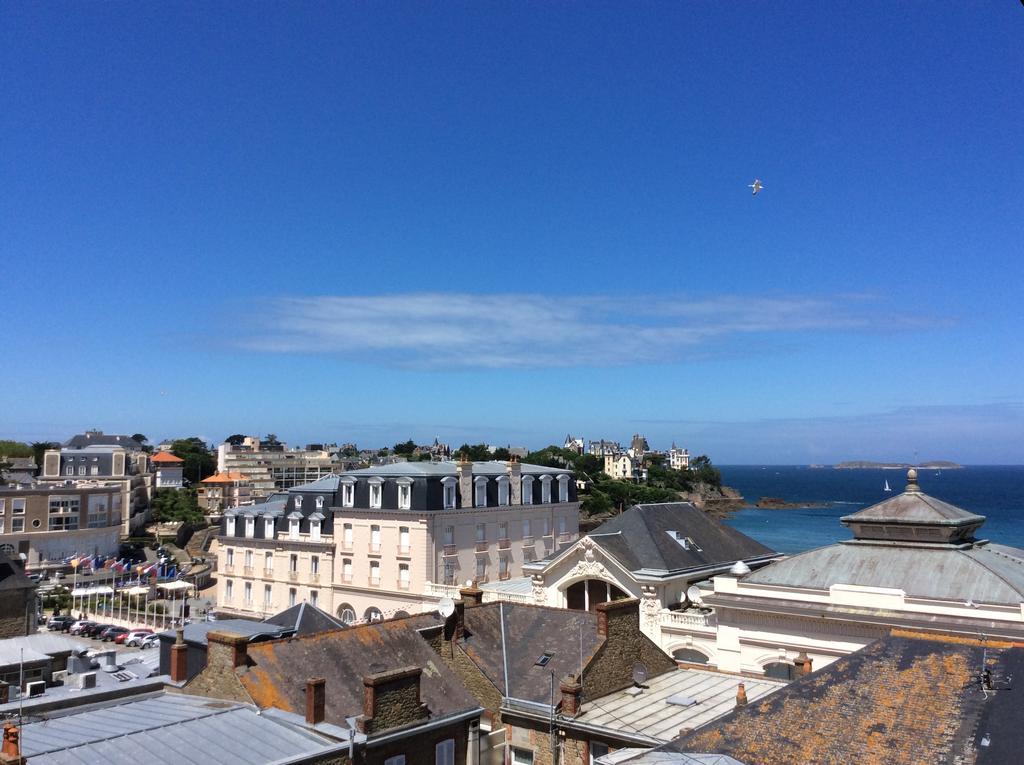 Les Studios Vue Mer Le Matlo Dinard Exterior photo