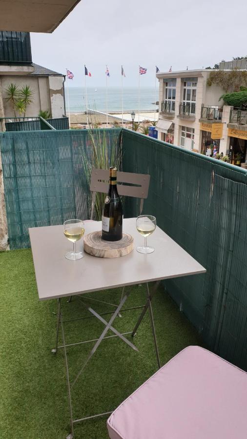 Les Studios Vue Mer Le Matlo Dinard Exterior photo